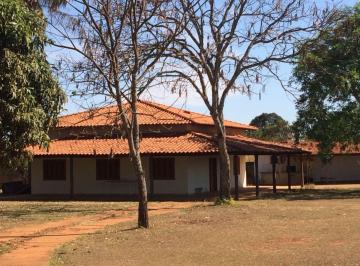 Casa de 3 quartos, Gama · Oportunidade: 3 Suítes em Terreno de 1.500m² na Ponte Alta