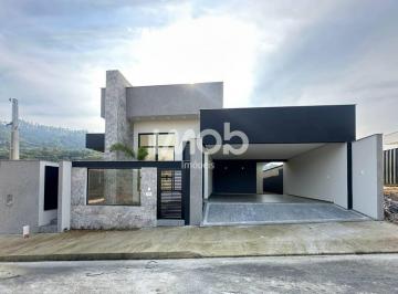 Casa · 350m² · 3 Quartos · 2 Vagas · Casa com Suíte + 2 Quartos - Estrada Nova
