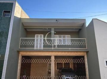 Casa a venda na cidade de Salto com 4 dormitorios · Casa à venda - no Centro
