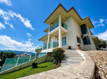 Casa · 337m² · 5 Quartos · 2 Vagas · Casa 5 Quartos com 3 Suítes e 337m² - Pedra Branca