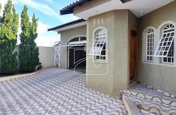 Casa · 370m² · 5 Quartos · 4 Vagas · Casa em Jardim Nazareth - Marília
