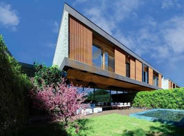 Casa · 344m² · 4 Quartos · 2 Vagas · Casa de Condomínio para venda em Praia Do Estaleiro de 344.00m² com 4 Quartos, 4 Suites e 2 Garagens