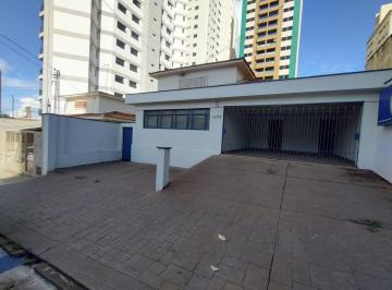 Casa · 248m² · 1 Quarto · 5 Vagas · Casa para venda em Centro de 248.00m² com 1 Quarto, 2 Suites e 5 Garagens