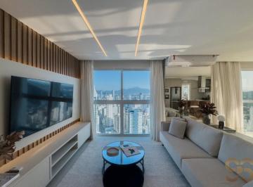 Apartamento · 140m² · 4 Quartos · 3 Vagas · Apartamento para venda em Centro de 140.00m² com 4 Quartos, 2 Suites e 3 Garagens