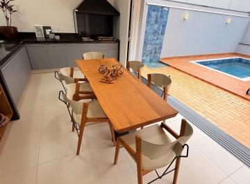 Casa · 248m² · 3 Quartos · 4 Vagas · Casa de Condomínio para venda em Condomínio Maria José de 248.00m² com 3 Quartos, 3 Suites e 4 Garag