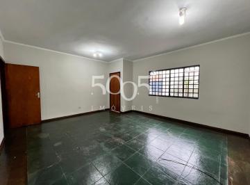 Foto 01 · Casa para locação residencial ou comercial no Bairro Brasil com 220m² de área construída, sendo 300m