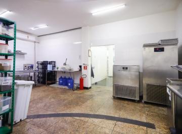 ecaf0ef1-fcdf-482f-991a-b4707d6900a9 · Elegante loja de rua para venda em Santana, 950m²