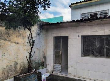 Casa · 180m² · 5 Quartos · 1 Vaga · Casa à venda no Poço, 4/4, 2 wc com DCE, boa localização.