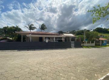 Casa · 165m² · 4 Quartos · 3 Vagas · Casa à venda na Praia da Gamboa - Garopaba/SC | A poucos metros do mar