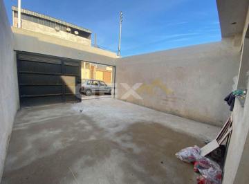Casa · 80m² · 3 Quartos · 2 Vagas · Casa à Venda no Bairro Padre Eustáquio em Divinópolis MG.