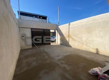 Casa · 80m² · 3 Quartos · 2 Vagas · Casa à Venda no Bairro Padre Eustáquio em Divinópolis MG.
