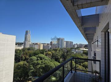 Apartamento · 43m² · 1 Quarto · 1 Vaga · Studio no Centro de Curitiba, em localização priv