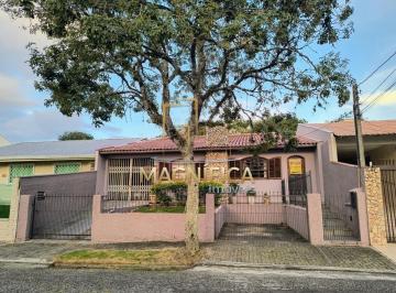 Casa · 179m² · 4 Quartos · 4 Vagas · Casa Ampla no Bacacheri | 4 Quartos, Quintal e 4 V