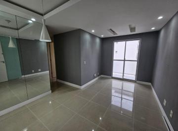 Apartamento de 2 quartos, Rio de Janeiro · Barra Olímpica - Vendo - Todo Reformado - 2 quartos c/55m2 - Vista Montanhas