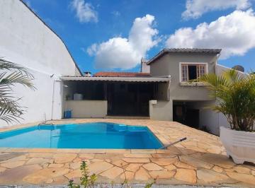 Casa de 2 quartos, Atibaia · Casa Térrea com Piscina, Espaço Gourmet e Quintal Amplo em Atibaia