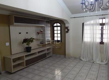 Casa · 210m² · 3 Quartos · 3 Vagas · Sobrado à Venda no Parque Terra Nova – 210m², Suíte, Churrasqueira e 3 Vagas de Garagem