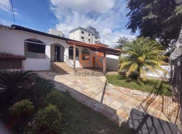 Casa · 250m² · 3 Quartos · 3 Vagas · Casa para Aluguel no Liberdade, BH | 3 Quartos (1 Suíte) com Varanda Gourmet e 3 Vagas