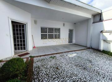 Comercial · 295m² · 2 Vagas · Casa comercial para locação de 165m² | 03 banheiros e 02 vagas de garagem | Vila Adyana | São José d