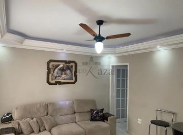 Casa · 175m² · 3 Quartos · 2 Vagas · Oportunidade - Casa - Parque Brasil - Jacareí - 3 Dormitórios - 175m².