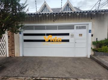 Casa · 182m² · 4 Quartos · 3 Vagas · Sobrado em Quitaúna, Osasco: 4 Dormitórios, 182m²