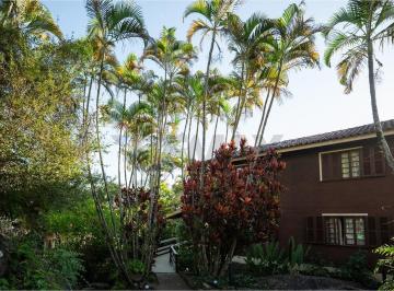 Casa · 415m² · 6 Quartos · Refúgio Tropical em Ilhabela