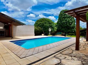 Casa de 4 quartos, Brasília · Casa QI 17   Lago Sul   Lote Vazado   Reformada   Lazer Completo   Casa Auxiliar