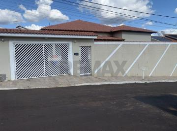 Casa · 294m² · 3 Quartos · Casa à Venda - Centro - Pedregulho/SP, 3 quartos (3 suítes) | Área gourmet | Edícula | 3 vagas