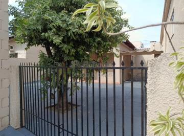 Casa · 80m² · 2 Quartos · 2 Vagas · Casa de Fundos Locação Vila Elvira
