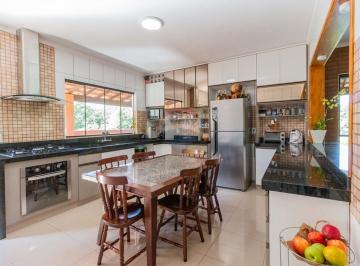 Rural · 242m² · 4 Quartos · 5 Vagas · Viva com Qualidade de Vida | Casa 3 suites espaçosa próxima ao Country Club em Valinhos