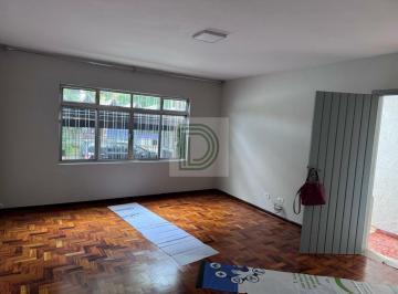 Casa · 110m² · 2 Quartos · 2 Vagas · Sobrado espaçoso e bem localizado no Bonfiglioli, com entrada lateral e quintal.
