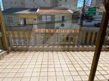 Casa · 120m² · 4 Quartos · 2 Vagas · Sobrado perto do metrô com 4 quartos e 2 vagas de garagem.