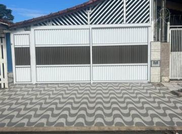 Casa · 86m² · 2 Quartos · 2 Vagas · Espaçosa Casa Térrea 2 Quartos à Venda no Maracanã - Praia Grande