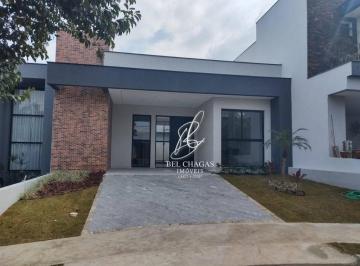1131e3662804fda8d61264c97584ac7f3635e7b0 · Casa Térrea com Piscina e 3 quartos, sendo 1 suíte à Venda no Condomínio Terras de São Francisco – S