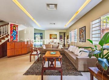 f46e2ffa-b904-42a6-9c6a-0042d74f82e7.webp · Casa na SHIN QL 12 – Imponente, Espaçosa e Sofisticada | 4 Suítes | 8 Vagas