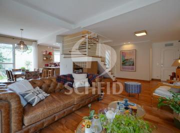 Casa · 250m² · 4 Quartos · 3 Vagas · Casa à venda em condomínio no Alto da Boa Vista, com estilo europeu e pronta para morar