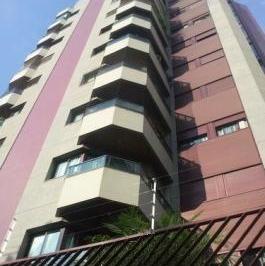Apartamento · 115m² · 3 Quartos · 2 Vagas · Apartamento para venda em Centro de 115.00m² com 3 Quartos, 1 Suite e 2 Garagens