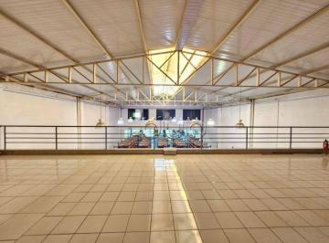 Comercial · 1209m² · 5 Vagas · Sala Comercial para alugar em Centro de 1209.00m² com 5 Garagens