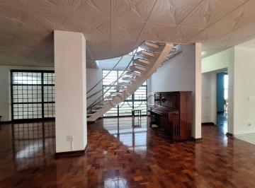 Casa · 382m² · 3 Quartos · 9 Vagas · Casa para alugar em Alto de 382.00m² com 3 Quartos, 3 Suites e 9 Garagens