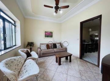 Casa · 146m² · 3 Quartos · 2 Vagas · Casa para venda em Centro de 146.00m² com 3 Quartos, 1 Suite e 2 Garagens