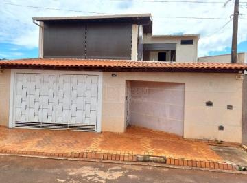 Casa · 294m² · 3 Quartos · 8 Vagas · Sobrado para venda em Santa Lúcia de 294.00m² com 3 Quartos, 1 Suite e 8 Garagens