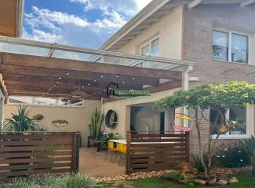 Casa · 304m² · 4 Quartos · 2 Vagas · Casa para venda em JARDIM DAS SAMAMBAIAS de 304.00m² com 4 Quartos, 3 Suites e 2 Garagens