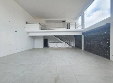 Comercial · 203m² · 3 Vagas · Sala Comercial para alugar em Centro de 203.00m² com 3 Garagens