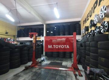 Comercial · 300m² · 4 Vagas · Sala Comercial para alugar em Centro de 300.00m² com 4 Garagens