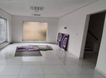 Casa · 305m² · 4 Quartos · 4 Vagas · Casa para venda em Centro de 305.00m² com 4 Quartos, 1 Suite e 4 Garagens