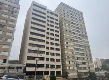 99e968337ba14c032dc22bc1f565e5d21c55dede · Amplo apartamento com 188 metros , próximo ao Hospital das Clínicas
