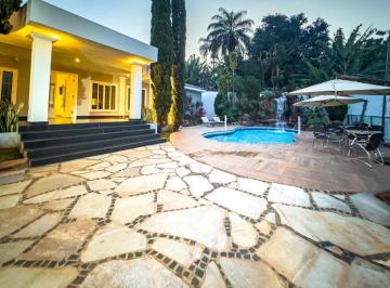Casa de 3 quartos, Vicente Pires · Mansão 2.091m² de Terreno | 3 Suítes | Piscina Aquecida | Quadras | Garagem 5 Carros