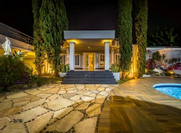 Casa de 3 quartos, Vicente Pires · Casa com 3 Suítes à venda, 2091m² ESCRITURADA em Vicente Pires