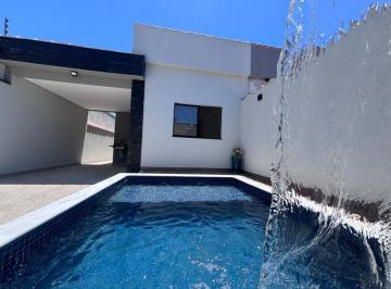 Casa de 3 quartos, Itanhaém · Casas com Piscina à Venda no Jardim Regina em Itanhaém - 50m da Praia