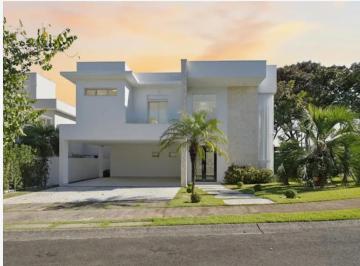Casa · 300m² · 5 Quartos · 4 Vagas · Casa à venda em Indaiatuba, Chácara Areal, com 5 suítes, com 300 m², Residencial Santa Clara