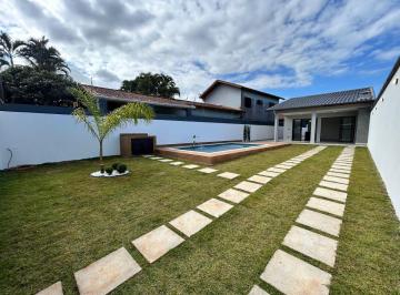 Casa de 3 quartos, Itanhaém · Casa no Cibratel 2 a Apenas 40 Metros do Mar – Piscina, Suíte e Espaço para 6 Veículos